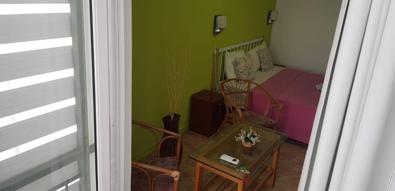 Lebovallon B&B Mahébourg Eksteriør billede